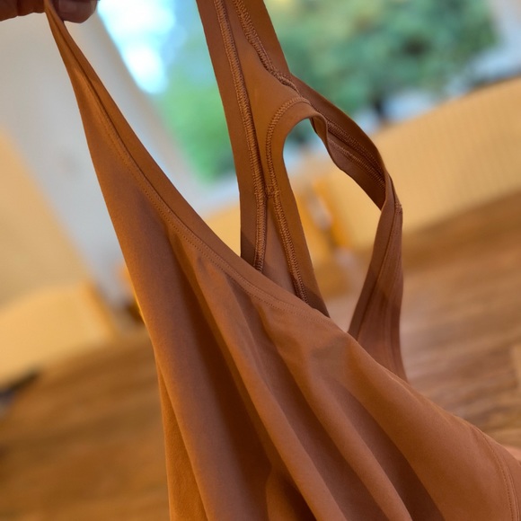 LULULEMON • Cool Racerback Tank Nulu - Picture 4 of 10